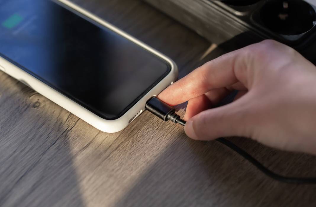 İPHONE KULLANAN HERKESİ İLGİLENDİRİYOR: Bu gizli ayar sayesinde şarjınız uzun süre yetecek! 2